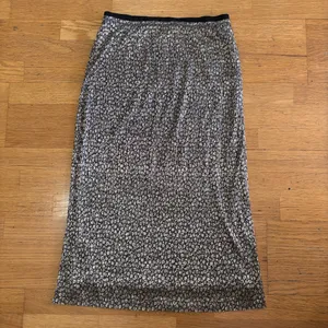Anthropologie Maeve Anina Shimmer Preppy Holiday Cheetah Whimsigoth Midi Skirt 6 thumbnail 5