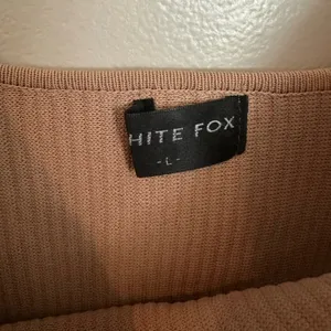 White fox tan ribbed crop top thumbnail 4