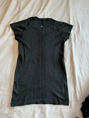 Lululemon Swiftly Tech Tee thumbnail 2