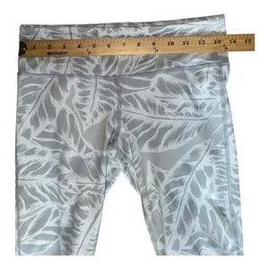 Alo White/Gray Palm Leaf Goddess Leggings, Small‎ thumbnail 10