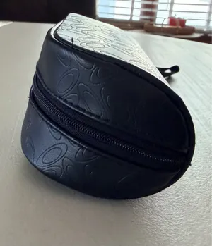 Oakley | sunglass case.  thumbnail 7