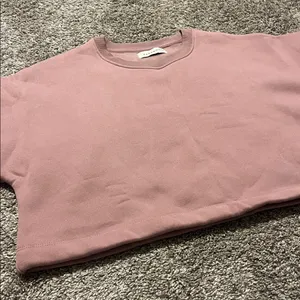 Paragon FitWear Women’s Fleece Lined Cropped‎ Dusty Pink Crewneck Sweatshirt thumbnail 2