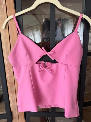 Zara bows top cutout stretch fuchsia barbiecore sleeves vneck bubblegum tank thumbnail 4