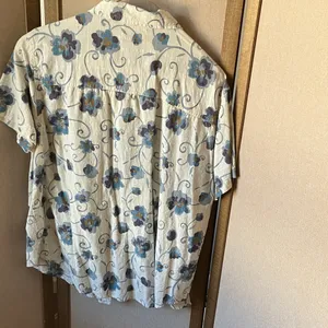 FINAL MARKDOWN HGNY Jeans Floral Linen Blend Top large thumbnail 8