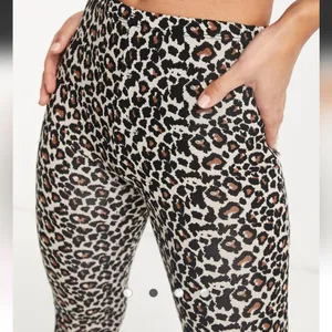 Missguided Leopard Print Flared Pants thumbnail 7