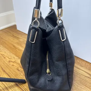 Madison Phoebe Shoulder Bag Black Grained Leather 3 Compartments 26224 thumbnail 2