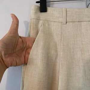 NWT Abercrombie & Fitch Cream High Rise Taper Leg Dress Pants Workwear Preppy thumbnail 5
