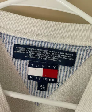 Tommy Hilfiger crewneck thumbnail 2