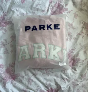 BRAND NEW Authentic Parke Varsity Mockneck Sprinkle Fleece Birthday Collection Size L/XL thumbnail 7