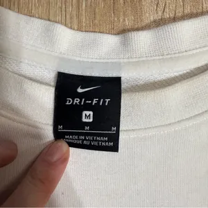 Nike Dri-Fit Oversized White/Pink Logo Training Pullover Sweater DA0391 Medium thumbnail 4