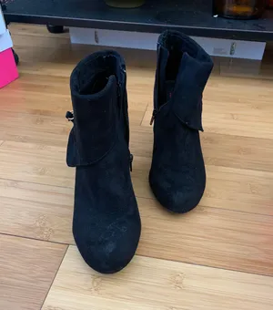 Booties Black Size 8 thumbnail 2