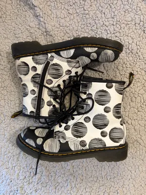 Dr. Martens Junior 1460 White & Black Polka Dot Leather Boots Size US L6 / UK thumbnail 4