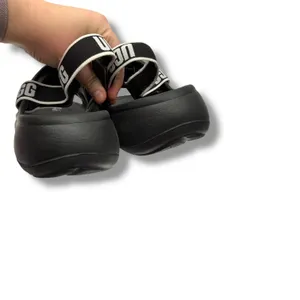 UGG‎ Sport Yeah Slide Sandals 6.5/7 Black Foam Detachable Strap Casual thumbnail 7
