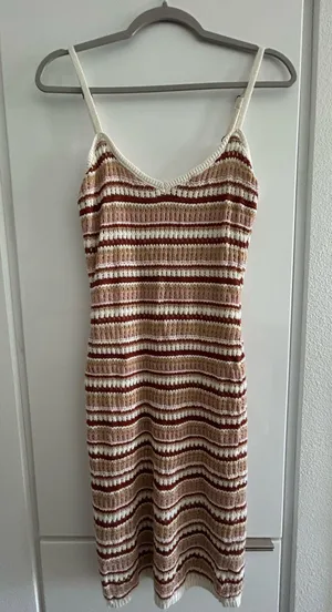 Olive & Oak Knit Dress Midi thumbnail 1