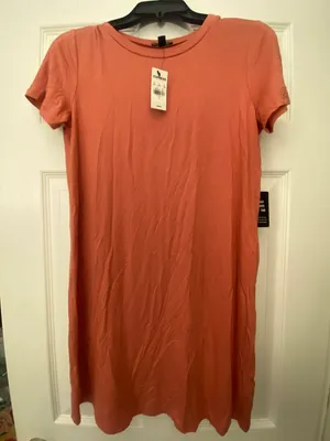 EXPRESS Tshirt Dress thumbnail 1