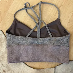 ALO Yoga‎ Alosoft Lavish Sport Bra Grey/ Purple Size Extra Small thumbnail 2