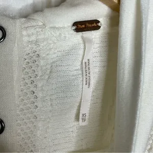 Free People Ivory Cropped Snap Back Sweater Top 457 thumbnail 6