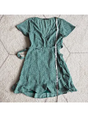 Abercrombie & Fitch Green Floral Wrap Dress Cottagecore Mini Ruffle Hem Sz M thumbnail 2