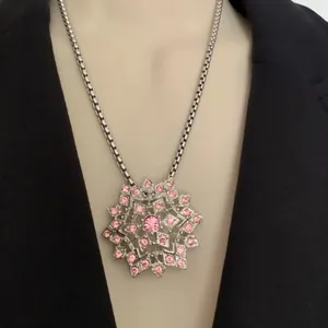 Nwot Vintage Bebe Bright Pink Gemstone and Silver Sparkling Burst Brooch thumbnail 4