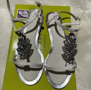 TED BAKER LONDON Flat Sandals  thumbnail 1