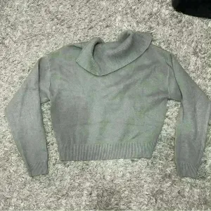 JUSTFAB Half Zip Collared Sweatshirt | Cropped Hoodie Sweater | Green | Size S thumbnail 5