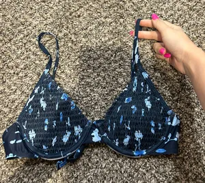 bikini top thumbnail 1