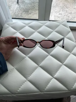 Amazon Oval Sunglasses thumbnail 4