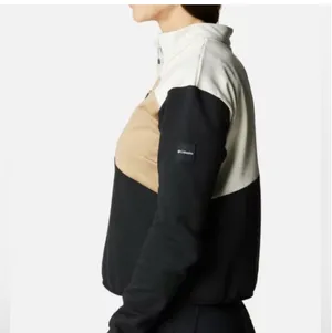 Columbia Black Chalk Beach Lodge Hybrid Pullover thumbnail 2