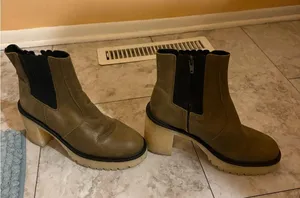 Free People James Chelsea Lug Sole Boots in Brown/Olive Green thumbnail 7