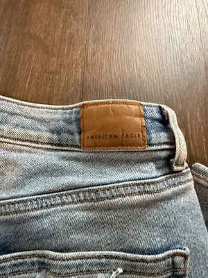 American Eagle Mom Jeans thumbnail 3