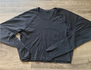 Lululemon Swiftly Long Sleeve Cropped thumbnail 1