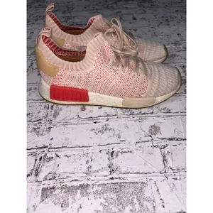 Adidas NMD R1‎ Primeknit Womens pink/white CQ2030 Running Shoes Size 8.5 thumbnail 3