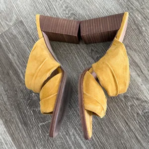 Madewell Sari leather suede crisscross block heel sandals mustard yellow 7.5 thumbnail 12