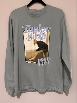 1989 Taylor Swift Taylor's Version Long Sleeve Shirt Adult Large Official Merch thumbnail 1