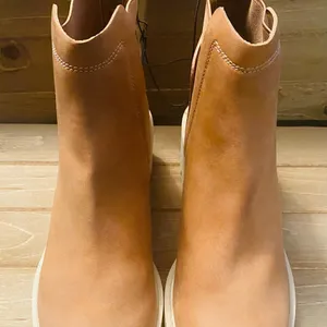 NEW A.N.A Tan  suede booties. Size 8 thumbnail 5
