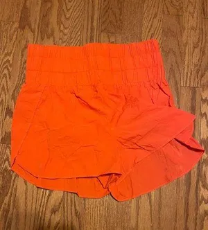 Boutique Size M thumbnail 1