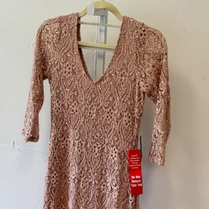 NWT Marina Blush Pink Sequin Lace V-Neck Maxi Gown Dress 6 263560 Wedding Guest thumbnail 3