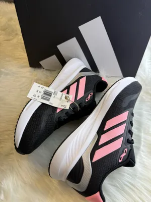 Women’s Nike Running Shoes Black White 6 thumbnail 4