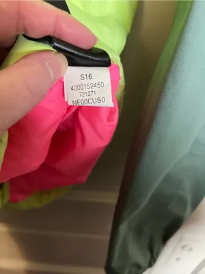 The North Face Women’s Resolve Plus Jacket Medium Yellow/Pink/Green thumbnail 7
