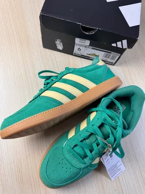 Adidas Women's Green Breaknet Sleek Low Profile Sneakers Sz 6 New in Box thumbnail 5
