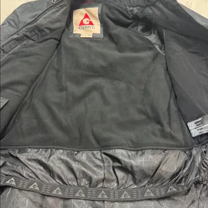 Gerry ladies snow ski black hooded jacket with front zipper pockets. thumbnail 8