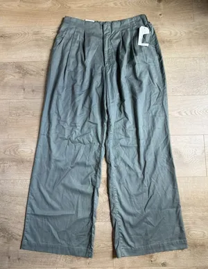 NWT Womens Wonderly green wide leg high rise pleated pants lyocell stretch sz 14 thumbnail 1