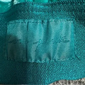 Victoria’s Secret Pink Women’s Green Bra thumbnail 2