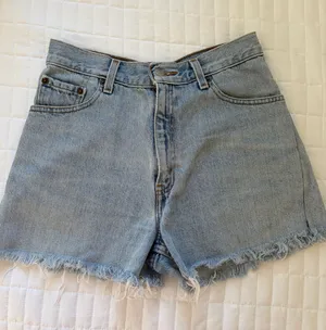 Levi’s Denim Shorts thumbnail 1