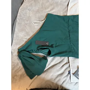 NWT Lulus Small Revel in the Moment Emerald Green‎ One-Shoulder Maxi Dress thumbnail 9