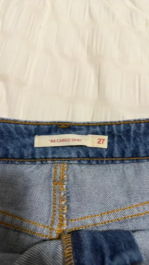 Levi’s Cargo Skirt Mini thumbnail 2