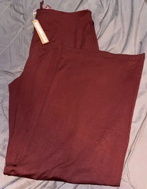 Skims Sleep Pants 'Oxblood' Limited Edition thumbnail 1