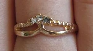 Gold crown stacking ring Size 6.5 thumbnail 1
