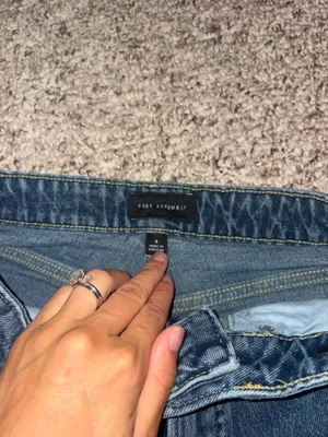 Free Assembly Jeans  thumbnail 2