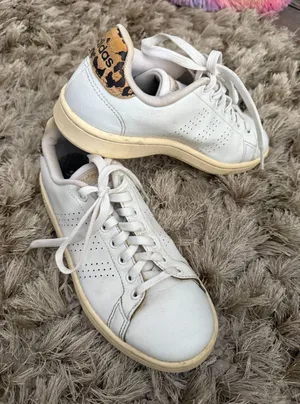 Adidas White Cheetah Print Sneakers Size 8 thumbnail 1